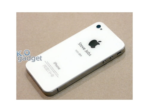 iPhone 4/4S Mod Pays Tribute to Steve Jobs