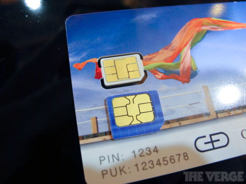 Take a Look at Apple&#039;s Modified Design for the Nano-SIM [Photos]