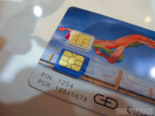 Take a Look at Apple&#039;s Modified Design for the Nano-SIM [Photos]