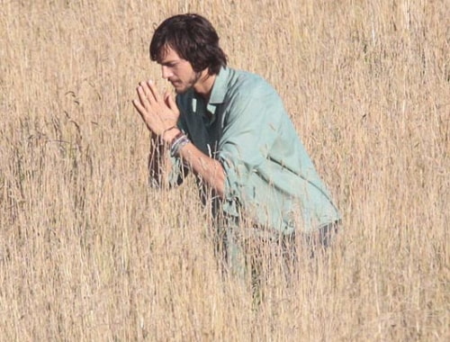 Take a Look at Ashton Kutcher Playing Steve Jobs on LSD [Photos]