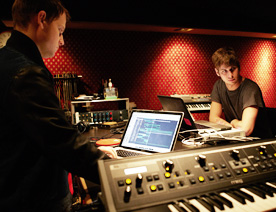Apple Profiles Foster the People&#039;s Use of Logic Pro