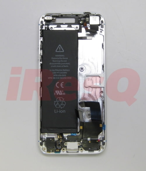 Key Differences Between the iPhone 4S and &#039;iPhone 5&#039; Battery? [Photos]