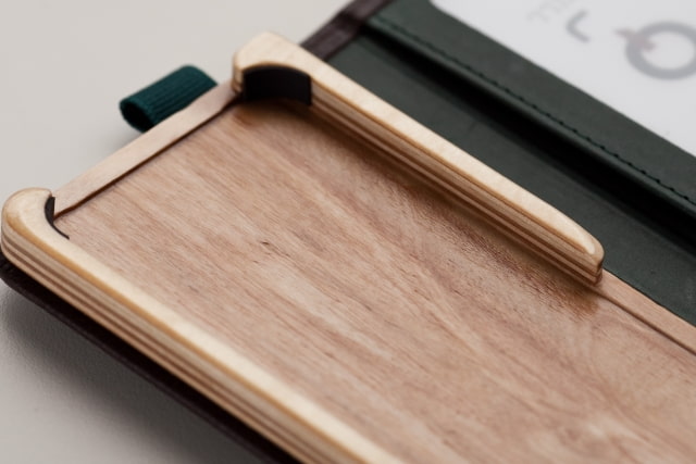 Little Pocket Book for iPhone 5 Now Available to Pre-Order