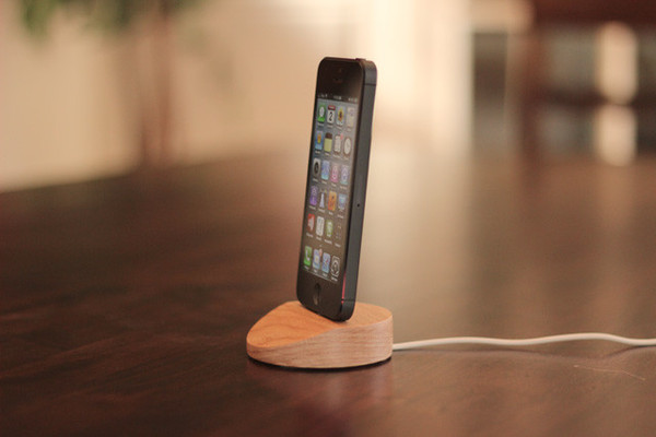 The Lightning Dock for iPhone 5