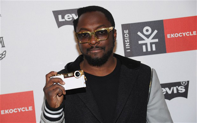 Will.i.am Unveils iPhone Camera Accessory With Keyboard