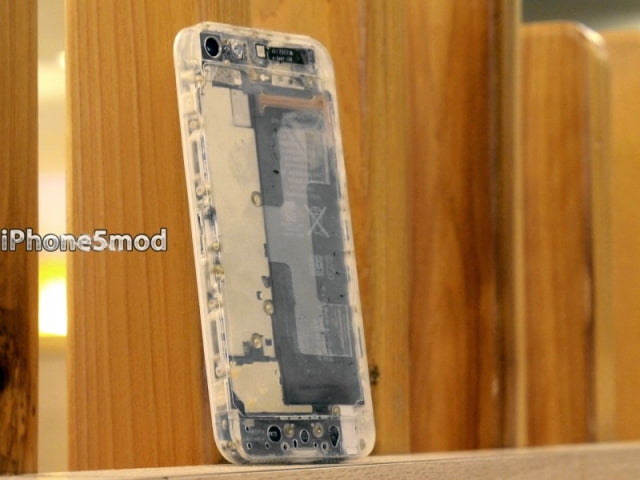 Translucent Mod Kit for the iPhone 5 [Video]