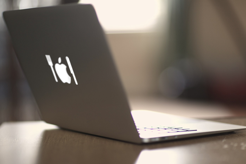 Uncover Will Give Your MacBook a Custom Glowing Logo [Photos]