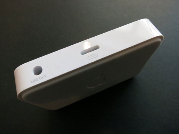 First Look at Apple&#039;s New iPhone 5c Dock [Photos]