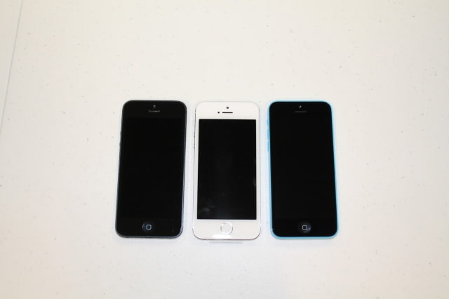 First iPhone 5s and iPhone 5c Teardowns [Photos]