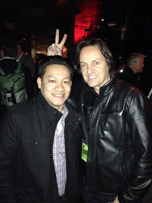 T-Mobile CEO John Legere Gets Kicked Out of AT&amp;T&#039;s CES Party