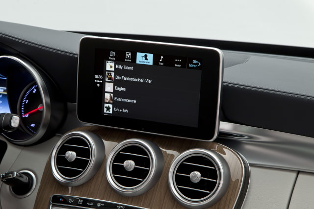 Mercedes-Benz Premieres Apple CarPlay in the New C-Class [Photo Gallery]