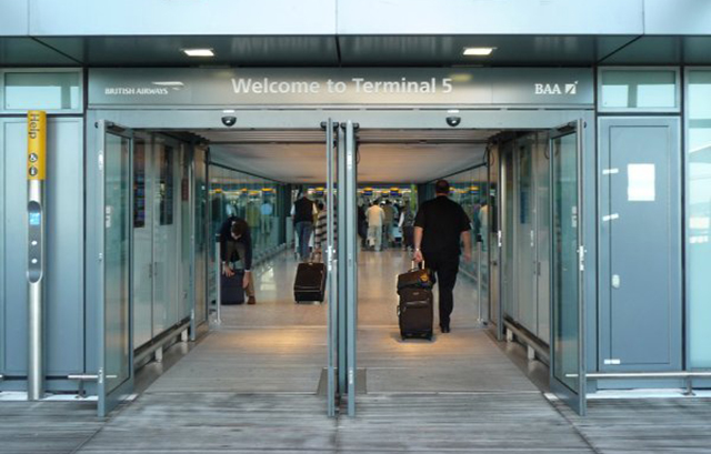 Heathrow Says Samsung is Being &#039;Tongue-in-Cheek&#039;, Terminal 5 Signage Has Not Changed