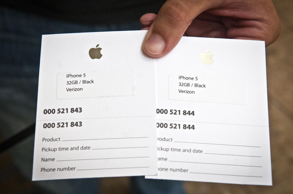 Apple to Implement New Digital Queue System for iPhone 6 Launch Day