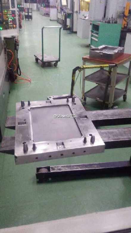Purported Manufacturing Mold for Larger &#039;iPad Pro&#039; Rear Shell Surfaces [Photo]
