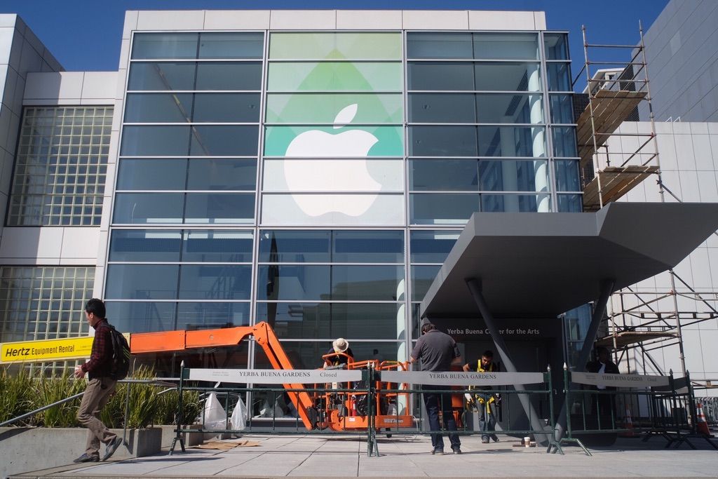 Apple Starts Putting Up Banners At Yerba Buena Ahead of Its March 9th Media Event [Photo]
