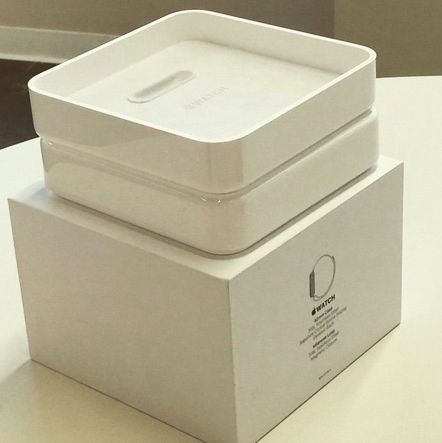 Apple Watch Packaging Revealed? [Photos]
