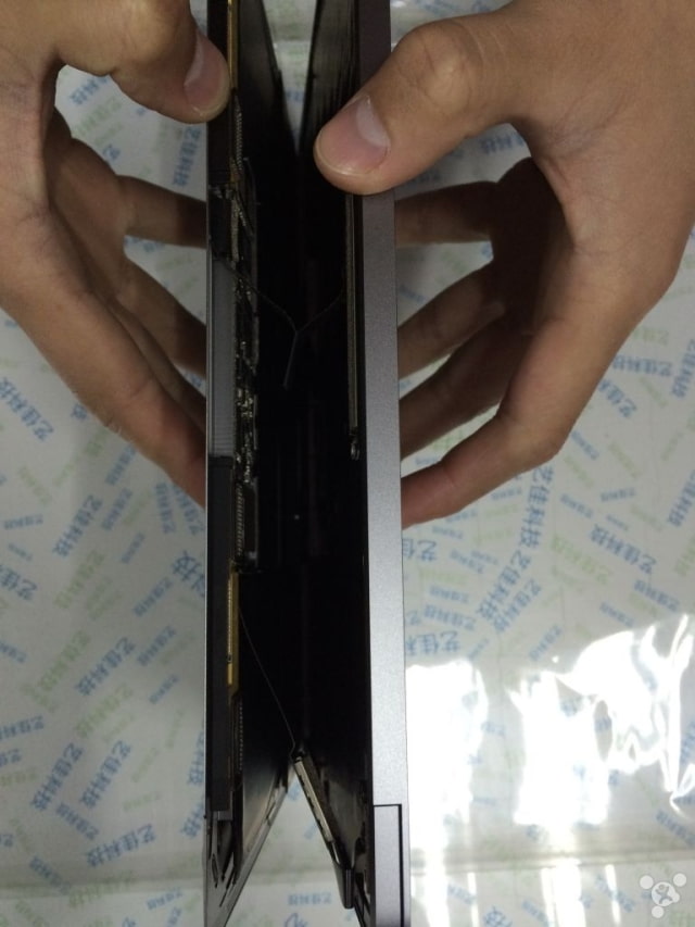 Early Teardown of the New 12-Inch Retina MacBook [Photos]