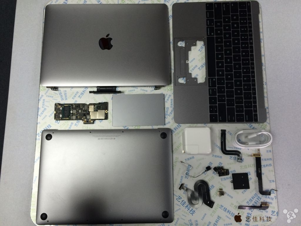 Early Teardown of the New 12-Inch Retina MacBook [Photos]