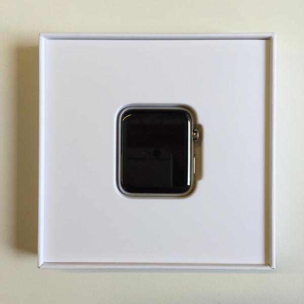 This is What a Replacement Apple Watch Box Looks Like [Photos]
