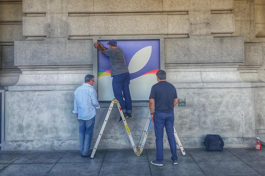 Apple Banners Going Up Ahead of iPhone Event at the Bill Graham Civic Auditorium [Photos]