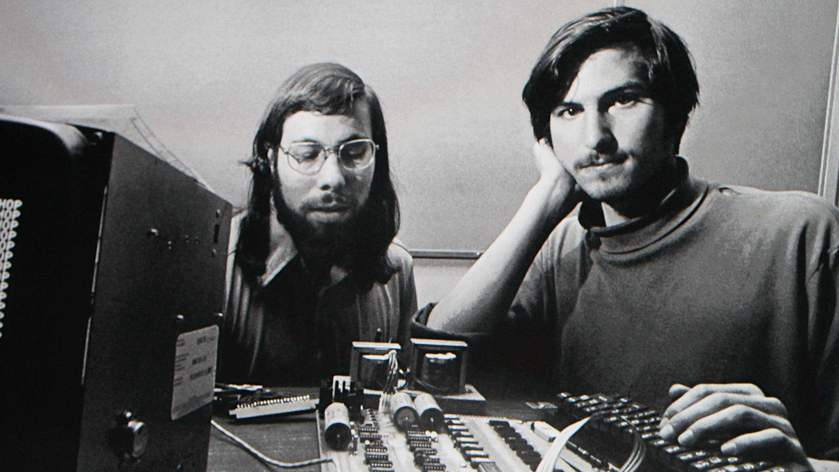 Steve Wozniak Discusses Steve Jobs Movie, Says Jobs Left Apple, Wasn&#039;t Pushed Out