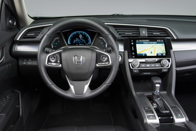Honda Debuts New 10th Generation Civic With Apple CarPlay Support