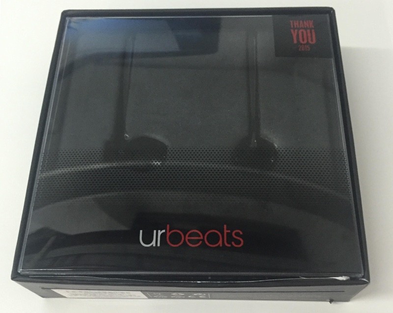 Apple Retail Employees Gifted With urBeats Earphones for the Holidays