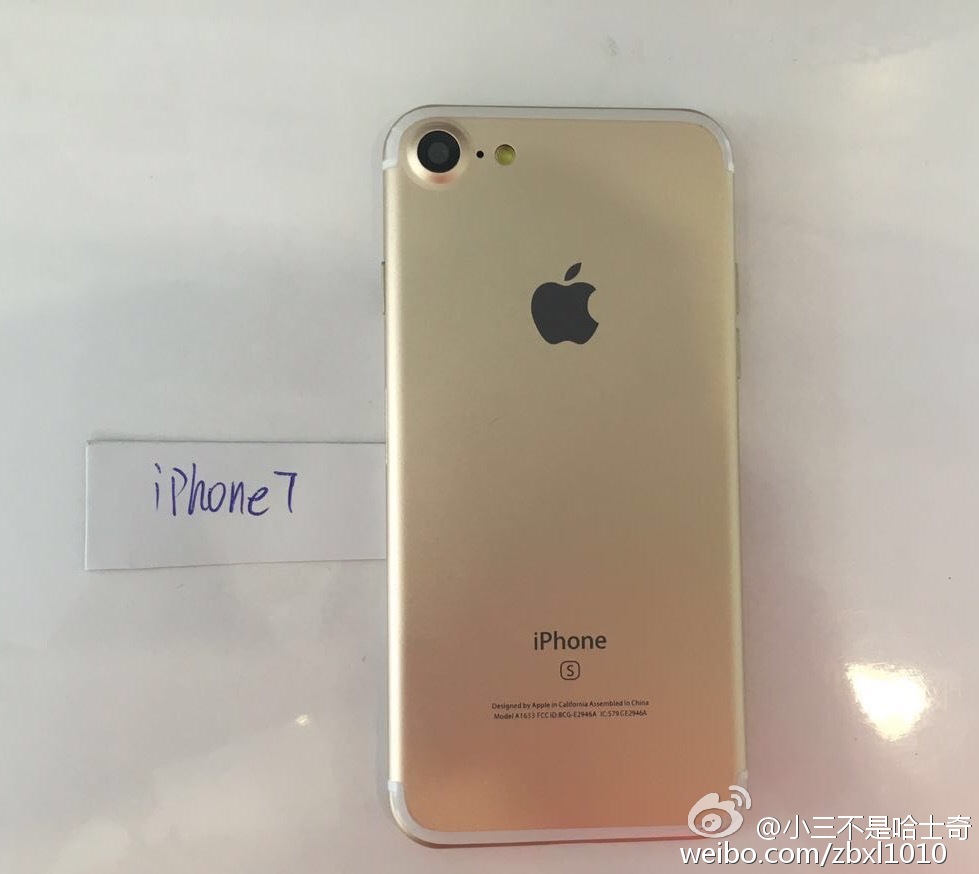 Spy Shot Claims to Show iPhone 7, iPhone 7 Plus, and iPhone 7 Pro [Photos]