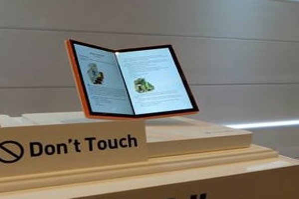 LG to Supply Apple With Out-Foldable Displays?