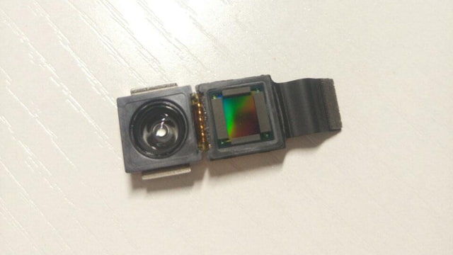 Leaked iPhone 8 3D Sensing Camera Module? [Photo]