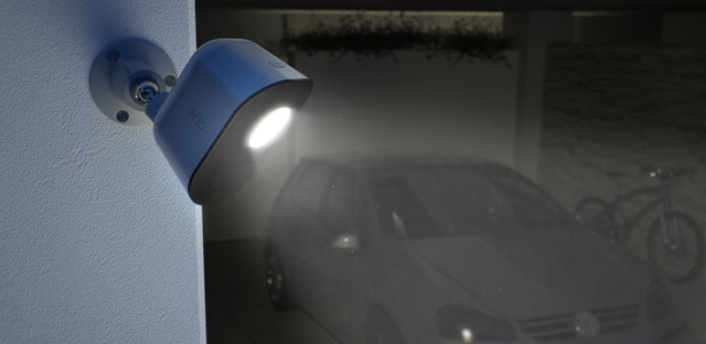 Netgear Unveils New Arlo Outdoor Smart Home Security Light [Video]