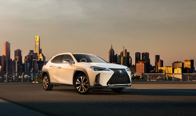 New 2019 Lexus UX Crossover Comes Standard With Apple CarPlay Support
