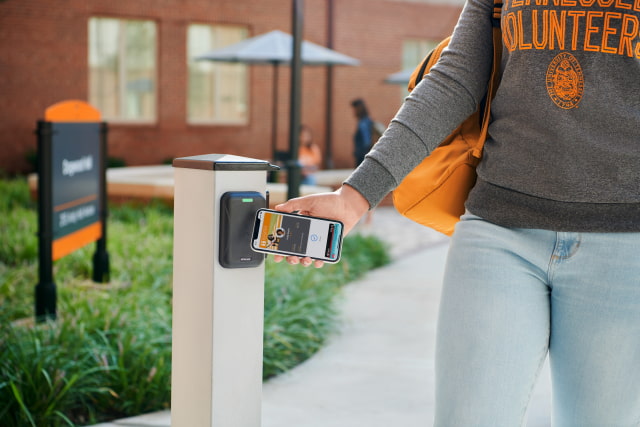 Apple is Bringing Contactless Student IDs on iPhone and Apple Watch to 12 More Universities