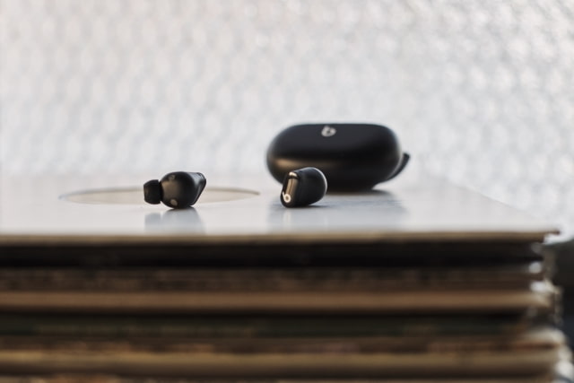 Apple Officially Unveils New &#039;Beats Studio Buds&#039; Wireless Earbuds