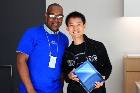 Steve Jobs Wishes Chinese Developer Safe Travels After Being Mugged