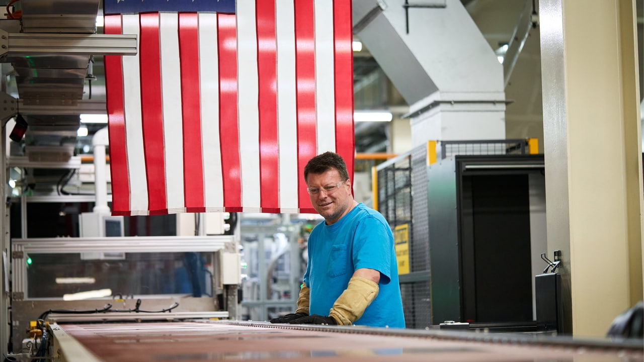 Apple Adds New Partners to Expand Its U.S. Supply Chain