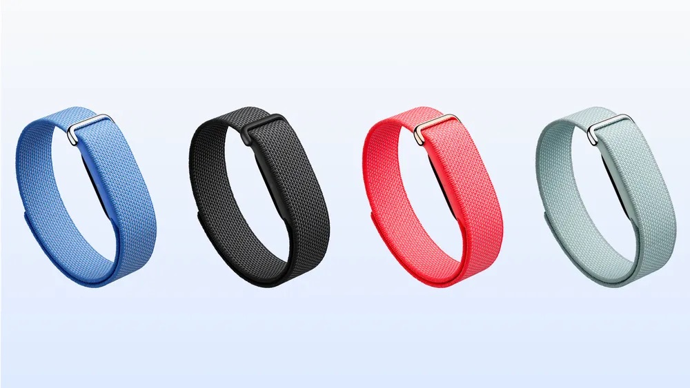 Google Unveils Screenless Fitbit Air With AI Health Coaching