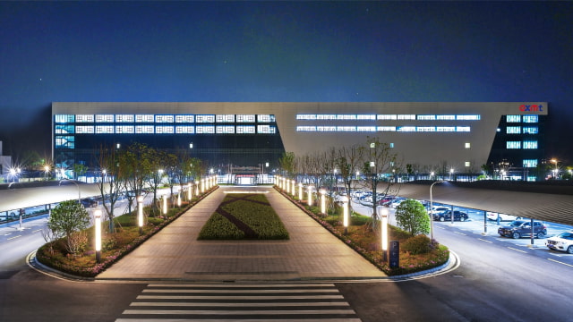 Apple Lobbying U.S. Government to Buy Memory Chips From Blacklisted Chinese Supplier