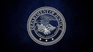 Apple, DOJ in Early Talks to Settle iPhone Antitrust Lawsuit