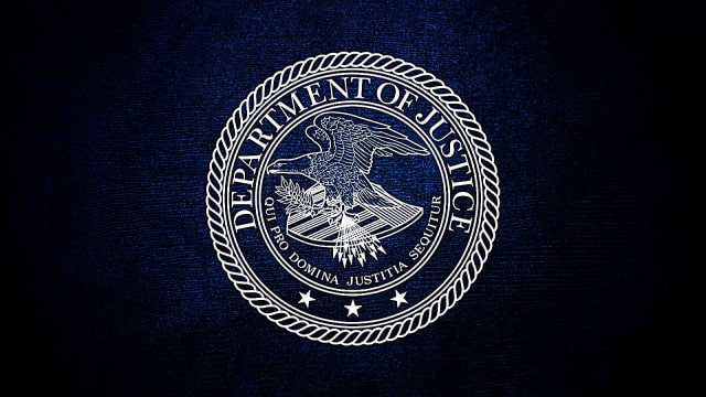 Apple, DOJ in Early Talks to Settle iPhone Antitrust Lawsuit