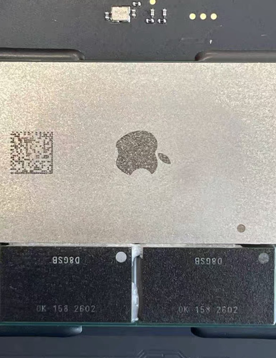 Leaked Images Show Alleged Apple M5 Server for Private Cloud Compute