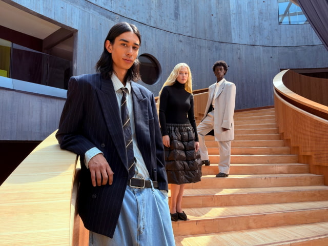 Apple sample photograph of people standing at different distances on stairs