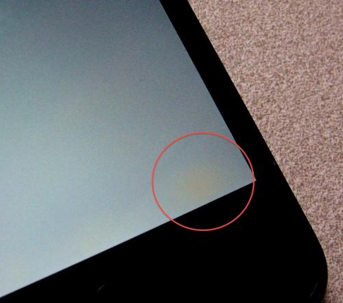 iPhone 4 Owners Report Display Discoloration Issues