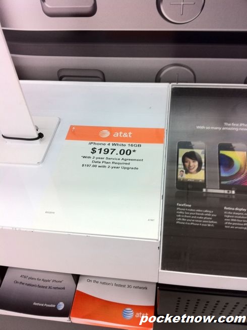 White iPhone 4 Coming to Walmart Shortly? [Photo]