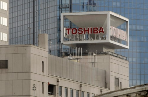 Toshiba to Build $1.19 Billion Factory to Produce iPhone LCD Panels