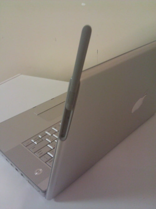 Unreleased MacBook Pro Prototype With Built-In 3G Modem Listed on eBay