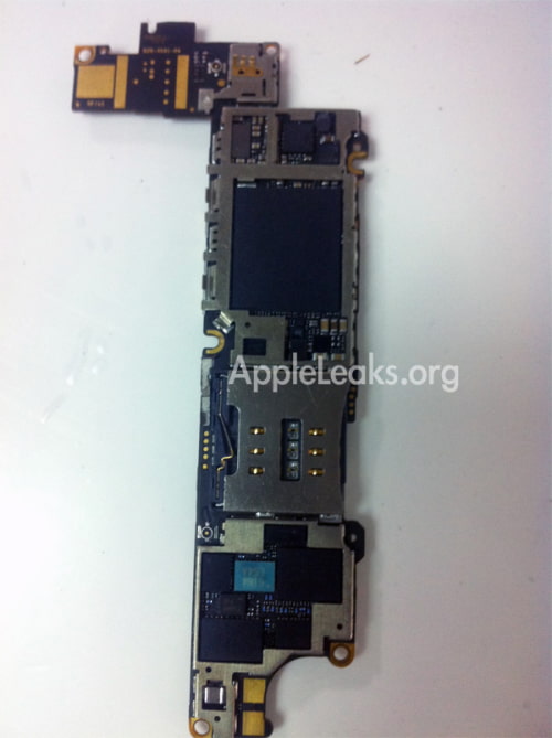 Leaked Photo Shows &#039;iPhone 4S&#039; Logic Board?