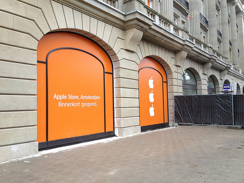 Orange Window Coverings Announce New Amsterdam Apple Store
