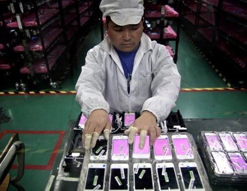 Inside Apple&#039;s Factories in China [Photo Gallery]