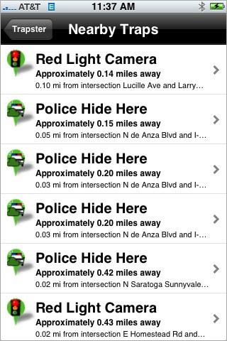 Trapster for iPhone Alerts You To Police Speed Traps